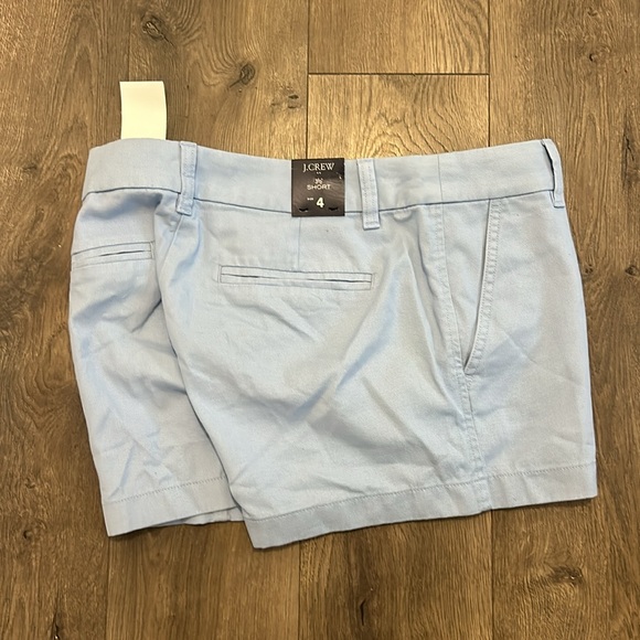 J Crew 3 1/2” Short, Size 4 - Picture 2 of 6